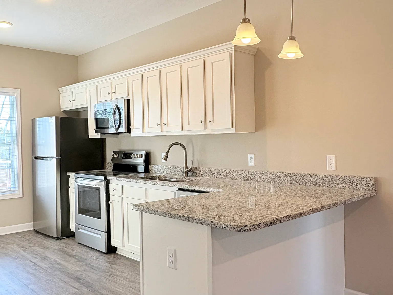 3 bed, 1291 sqft, $1,495 — Photo 4