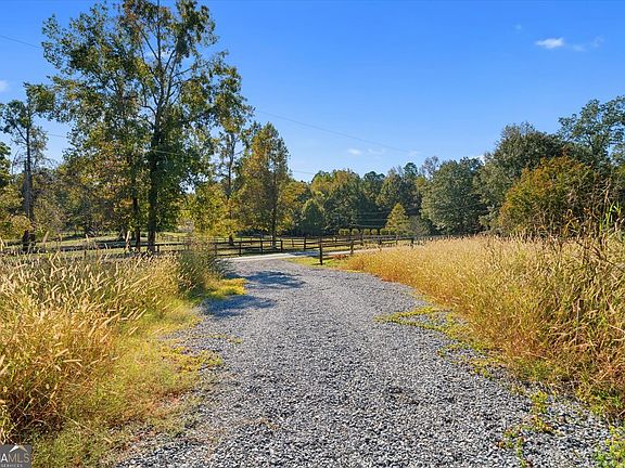 5th image of 0 Chaucer Pl