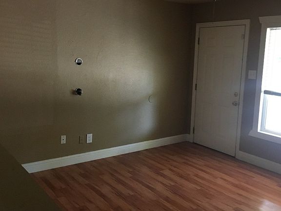 5th image of 2731 Clover Ln APT A
