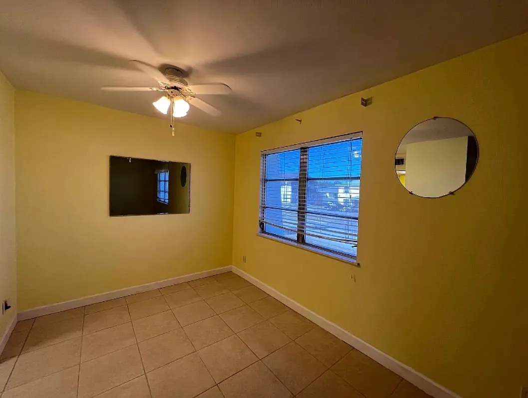 2 bed, 804 sqft, $1,300 — Photo 4