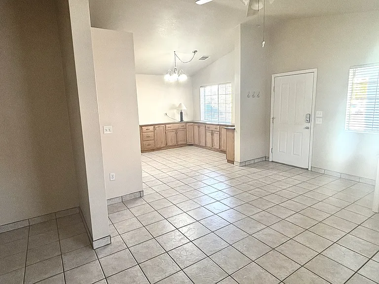 59 N Alta Ave — Photo 16