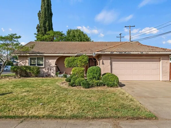 10121 La Alegria Dr, Rancho Cordova, CA 95670