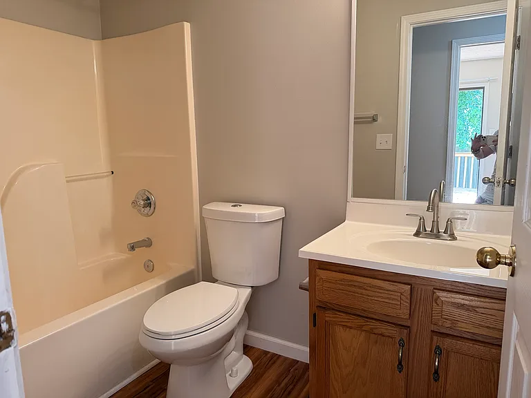 276 Pleasant Pointe Dr — Photo 20