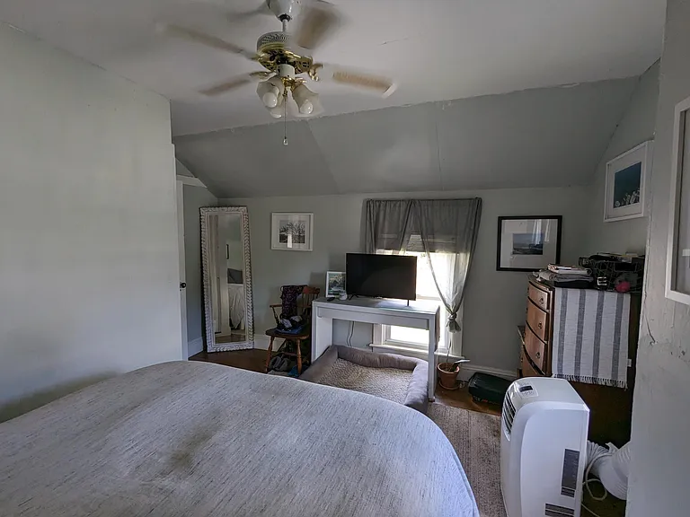 140 Grove St — Photo 22