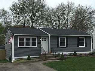 263 East St, Cranston, RI 02920