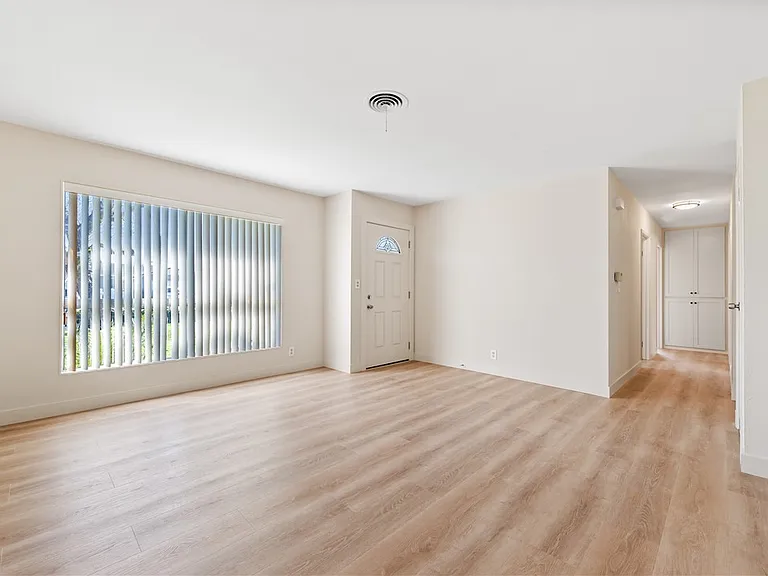 6431 Brown Cir — Photo 2