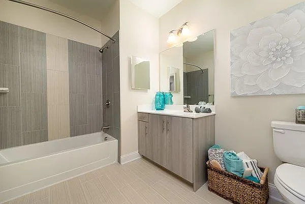 Aspen Regency — Photo 15