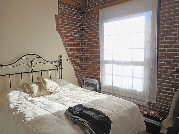 3rd image of 120 Water St APT 4007