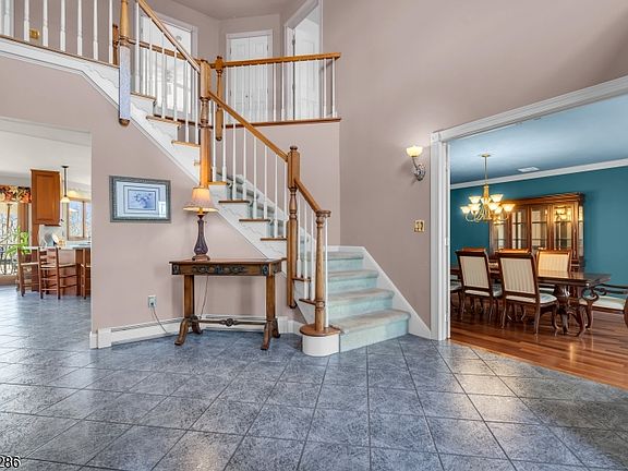 2nd image of 309 Pennington Harbourton Rd