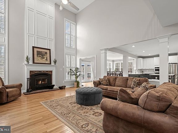 3rd image of 4434 Claybrooke Ct