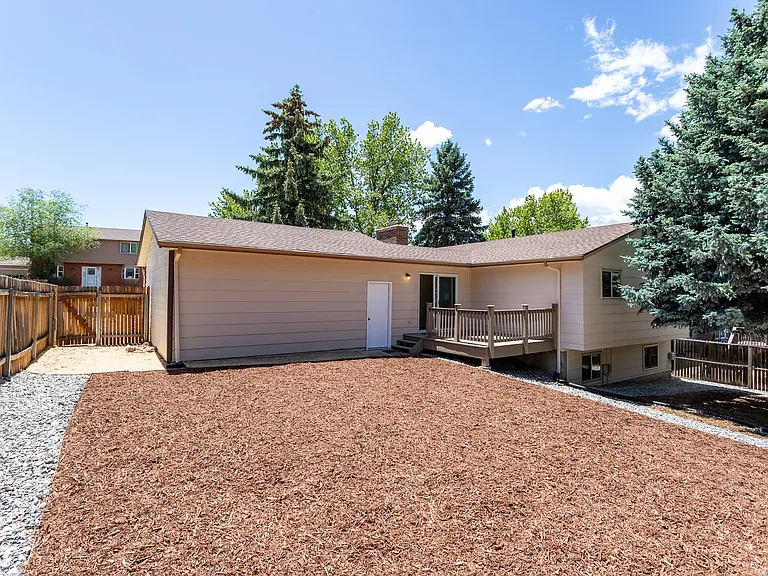 6110 Little Johnny Dr — Photo 29
