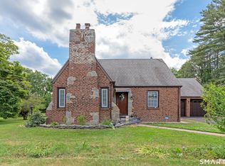 816 Woodruff Road, Orange, CT 06477