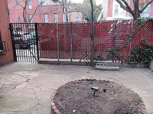 4th image of 1435 Pacific St APT 3