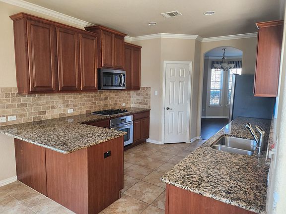 4th image of 1810 Harvest Bend Ln