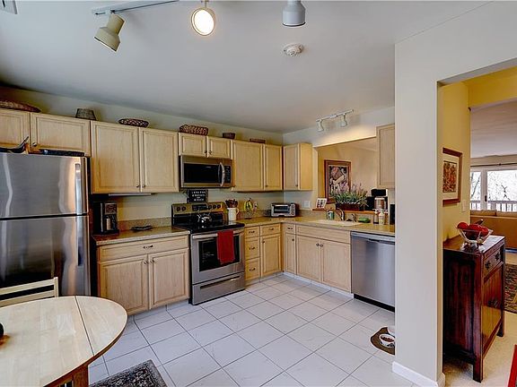 5th image of 4 Bristol Woods Dr #D4