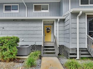 2329 River Ridge Rd APT 13, Deland, FL 32720