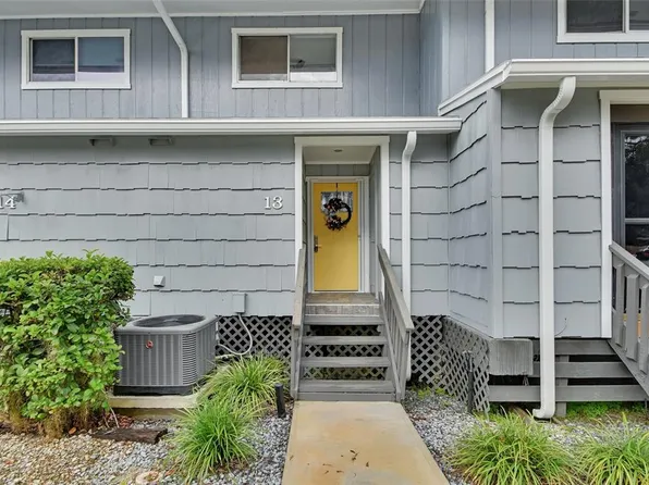 2329 River Ridge Rd APT 13, Deland, FL 32720