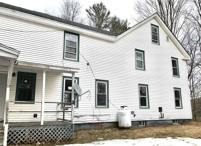 2nd image of 155 Barrett St