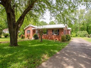 708 Sipes St, Kings Mountain, NC 28086