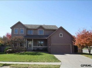 3332 N 125th St, Omaha, NE 68164