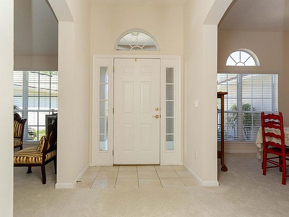 5th image of 2367 Sophie Pl