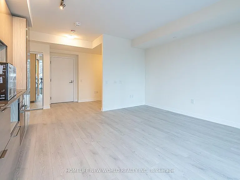 28 Freeland St #808 — Photo 41