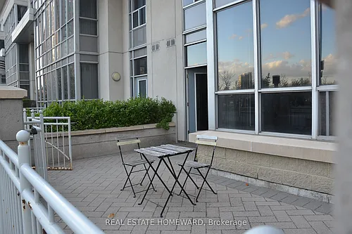 38 Lee Centre Dr #126 Photo 1