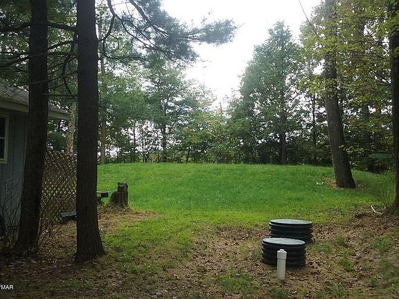 5th image of 188 Ash Ln