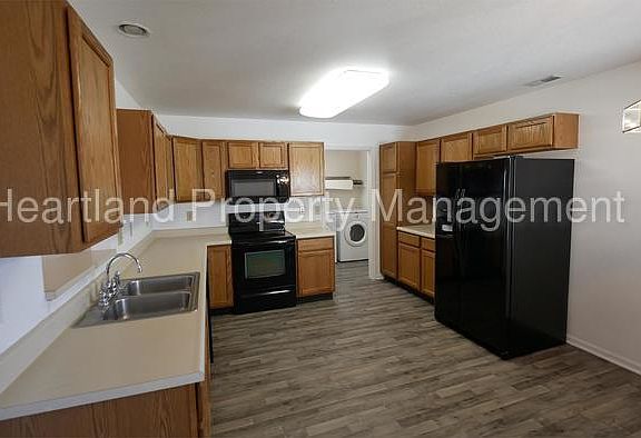 5th image of 7150 Bracken Ln