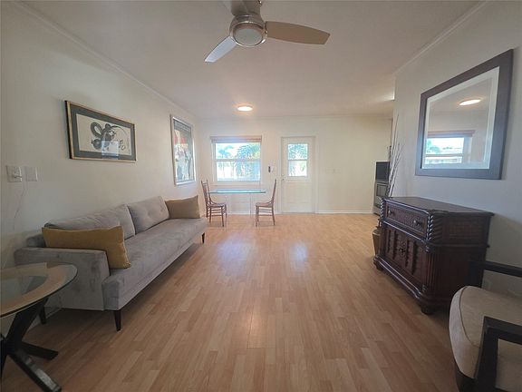 4th image of 2131 NE 42nd Court #208e