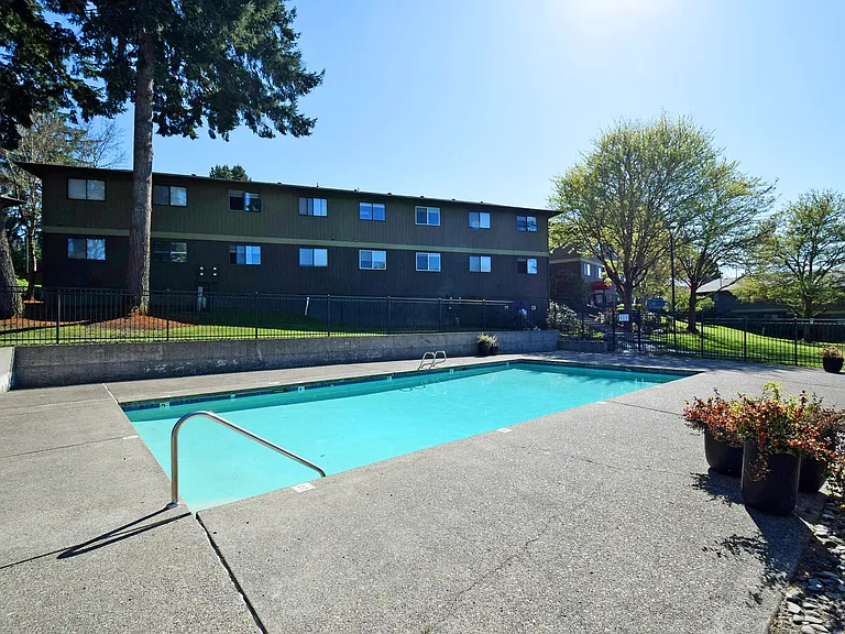 Seasonal Pool