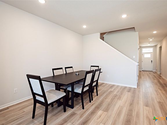 4th image of 4019 Estes Ct
