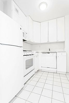 4th image of 40 W 135th St APT 17L