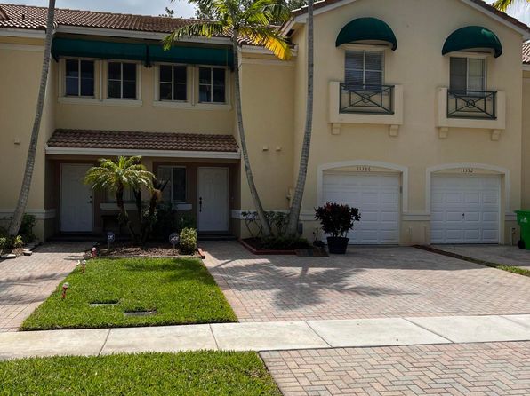 11386 NW 33rd St Unit 11386