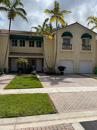 11386 NW 33rd St #11386 Photo 1