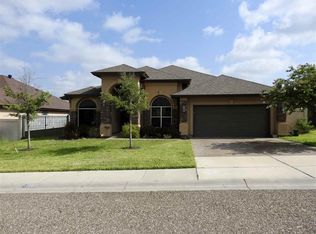 122 Michoacan Loop, Laredo, TX 78045