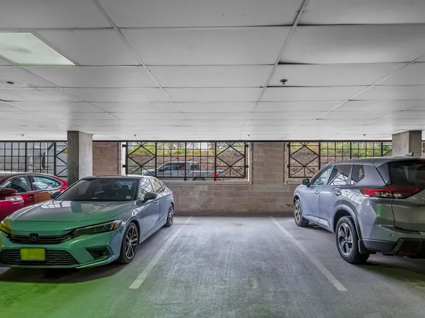 700 Grove Street image 21 of 25