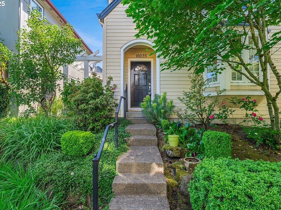 1st image of 10235 NW Edgewood Dr #25