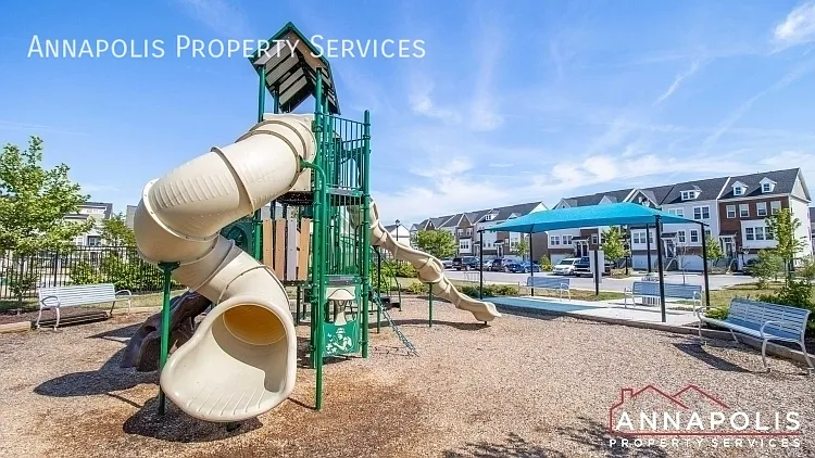 7827 Bakers Creek Ln — Photo 38