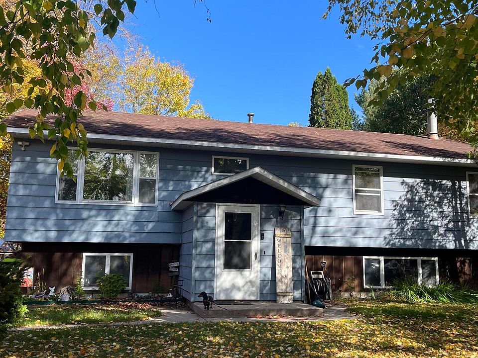 2020 W 11th Ave, Sault Sainte Marie, MI 49783 | Zillow