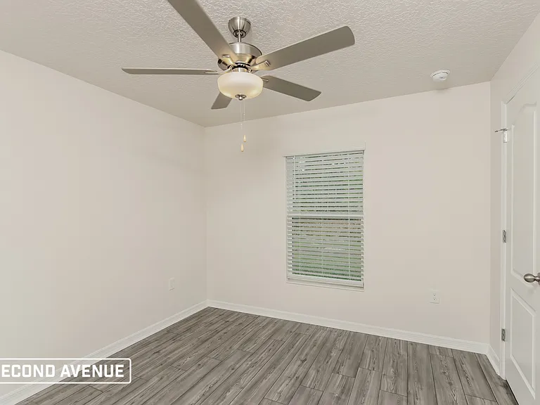 211 Anthony Ave SE — Photo 11