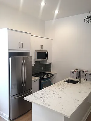 Rented by Bezell Group | media 53