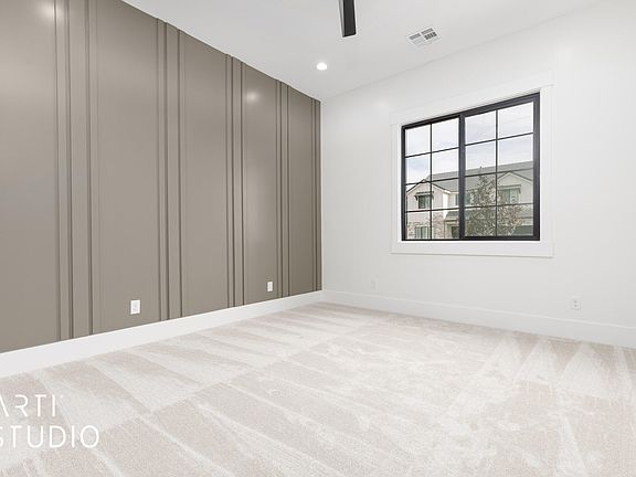 5th image of 2627 E Moorland Dr