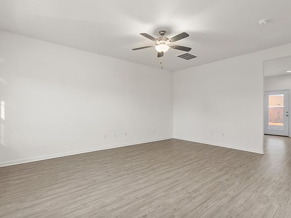 5th image of 1036 Thicket Dr Lot 221