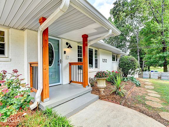2nd image of 1212 S Stone Mountain Litho Road