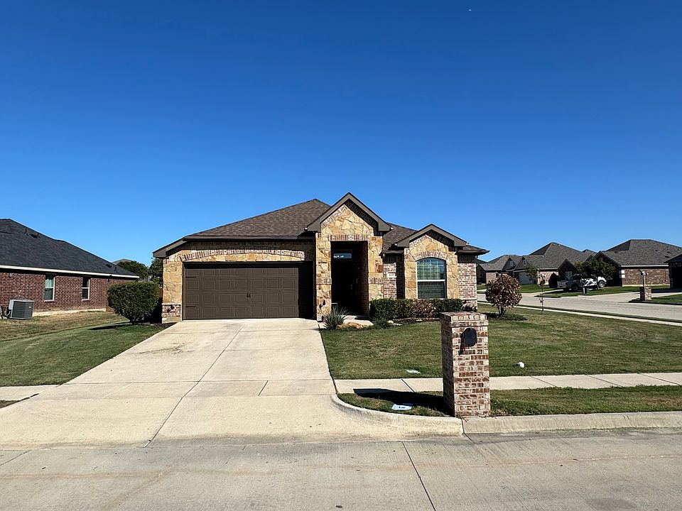 1st image of 4101 Bridle Path Ln