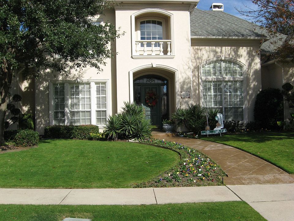 5953 Glendower Lane