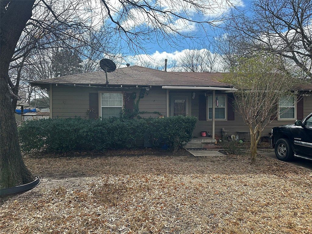 7902 Rilla Ave, Dallas, TX 75217 | Zillow