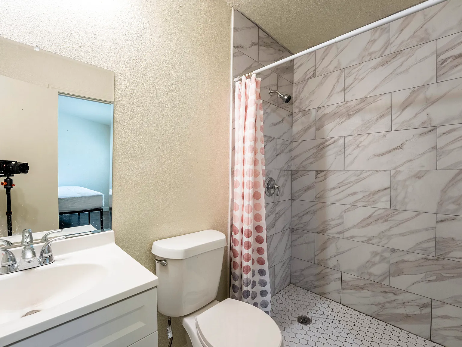 4 bed, 3.0 bath, 1544 sqft, $923 — Photo 2