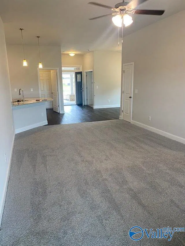 4 bed, 2.0 bath, 1850 sqft, $1,850 — Photo 3